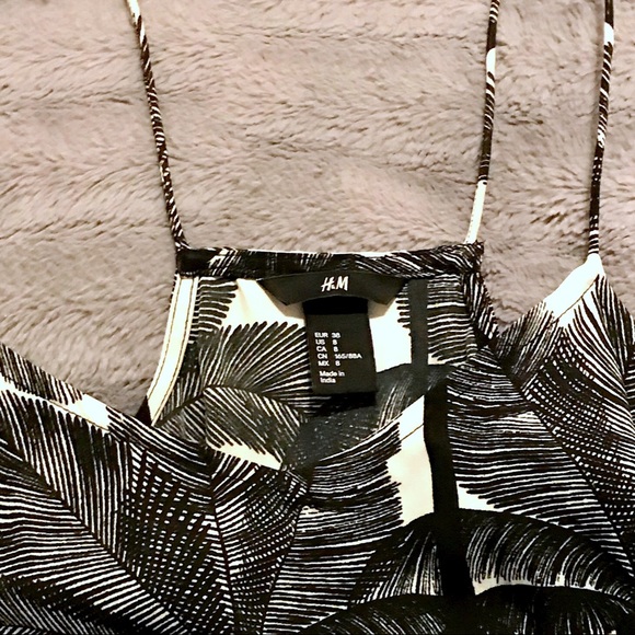 Adorable Palm Leaf Print Sun Dress - Picture 5 of 8